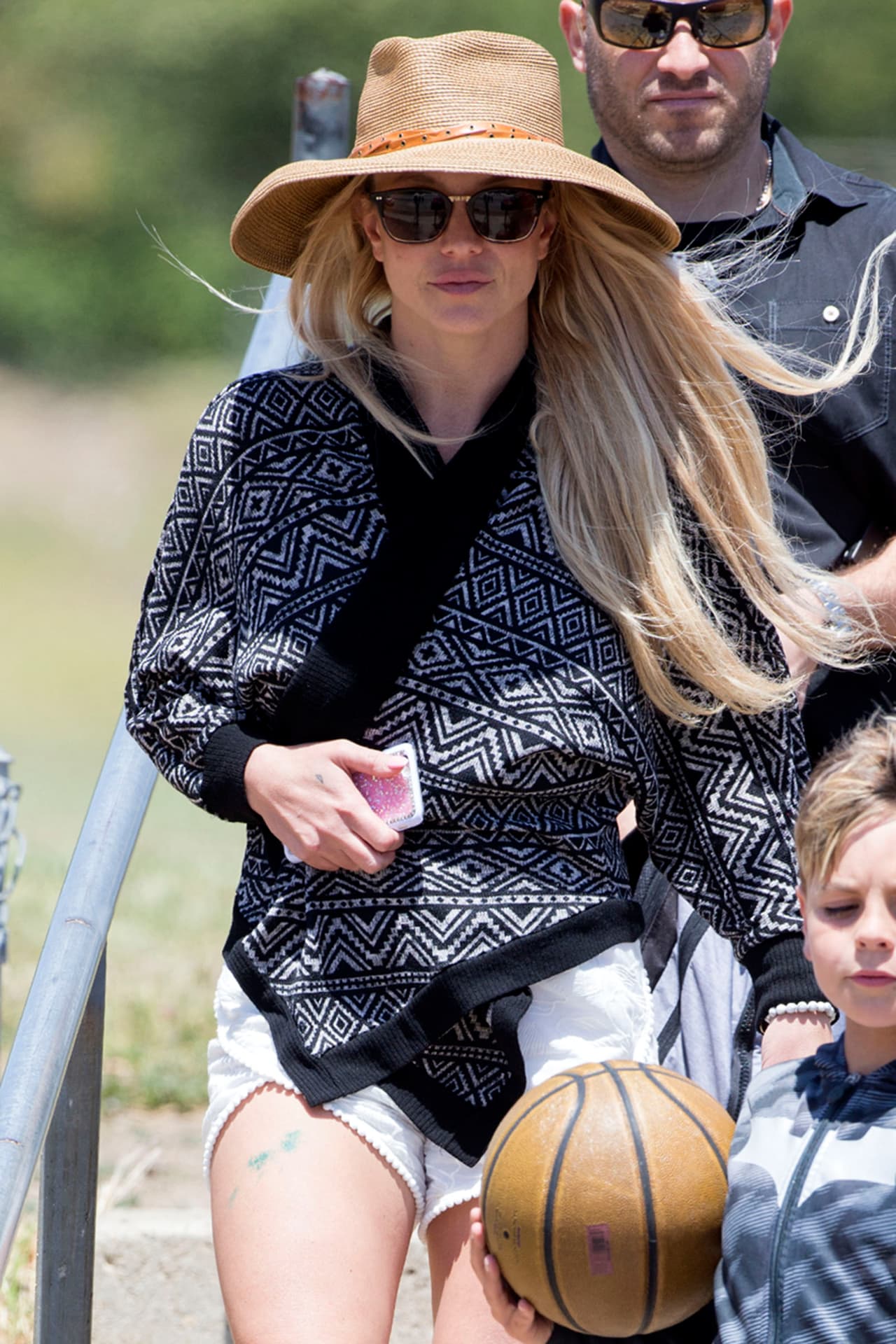 “Así que 
<b>esta tabla me ha ayudado muchísimo a lidiar con esos problemas</b>... y con mi peso [...] funciona también para los niños", afirmó la cantante.