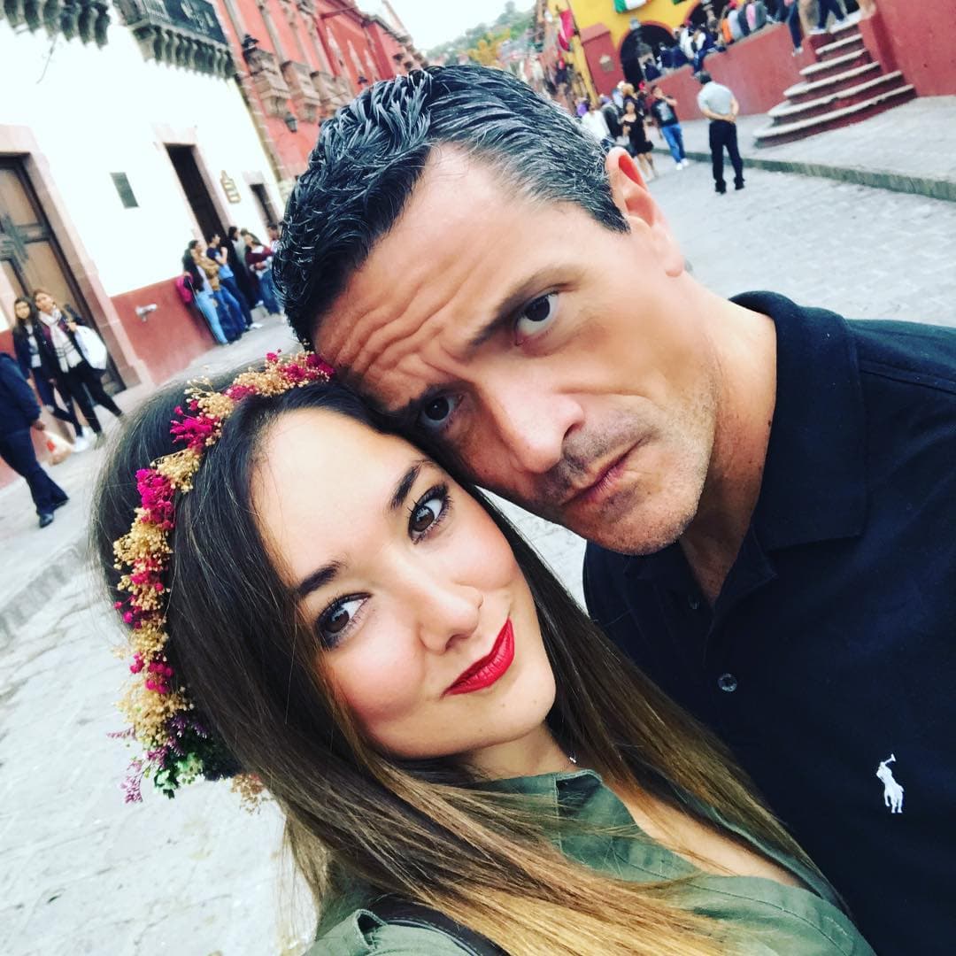 "San Miguel de Allende, no hay mejor compañía que tú! @sherlyny te amo", es lo que se puede leer junto a esta imagen que publicó el conductor de televisión, pues al parecer se encuentra perdidamente enamorado de la actriz.