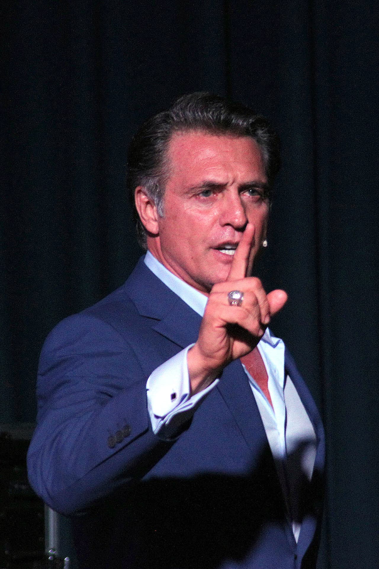 "Qué lindo la verdad, 
<b>me conmovió mucho el comentario</b>, la gente no suele hacer eso, te mandan comentarios como privaditos, pero dar un testimonio la gente no suele hacerlo mucho", dijo en Hoy.
<br>