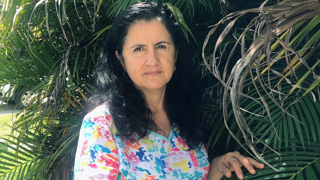 Maria Penafiel, una artista plástica de origen colombiana, lucha todos los días para sobrevellvar la depresión y los problemas respiratorios que desarrolló cuando trabajó en las labores de limpieza de la Zona Cero.