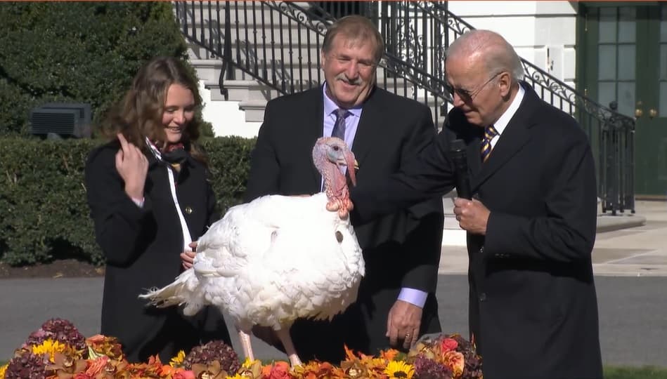 Joe Biden indulta dos pavos de Carolina del Norte, en el marco de las celebraciones del Día de Acción de Gracias 