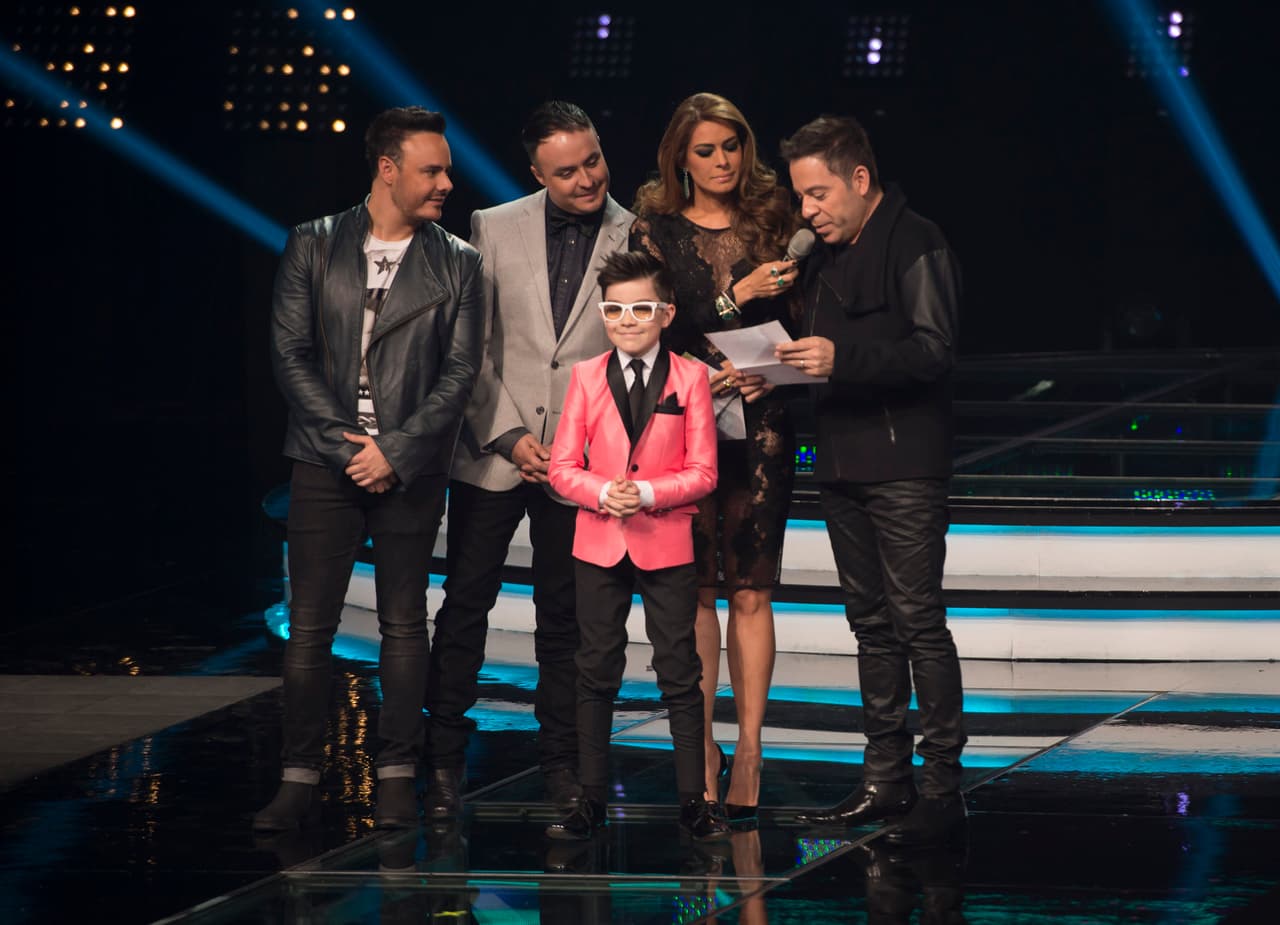 Los Moro, Cervantes, García y Barraza llegaron a la semifinal, en la cual hubo tremenda pelea entre Cristian y Noel, debido a una decisión del capitán, que le costó la eliminación de su equipo. Disfruta foto a foto todo lo que pasó en el show.
