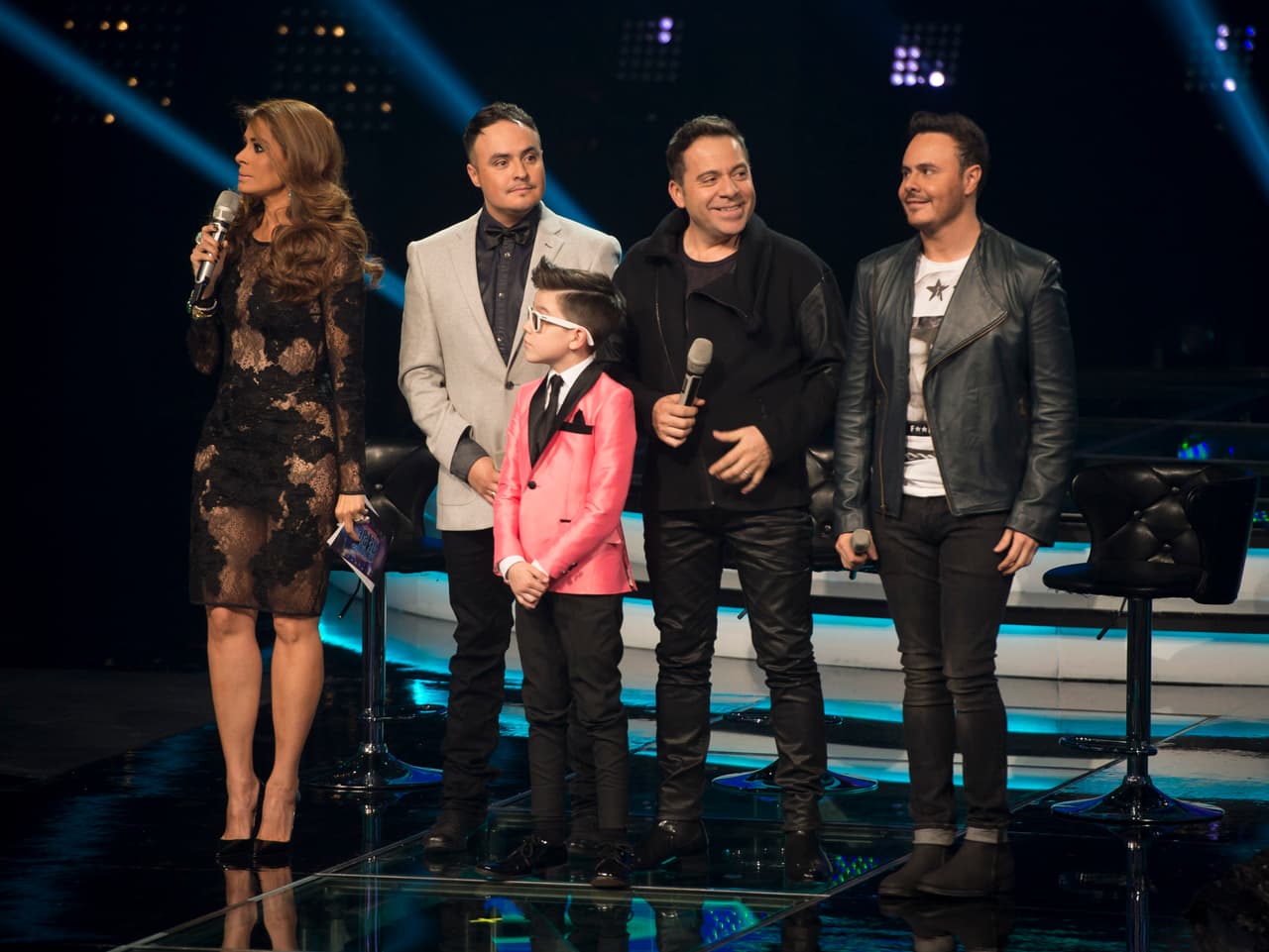 Los Moro, Cervantes, García y Barraza llegaron a la semifinal, en la cual hubo tremenda pelea entre Cristian y Noel, debido a una decisión del capitán, que le costó la eliminación de su equipo. Disfruta foto a foto todo lo que pasó en el show.