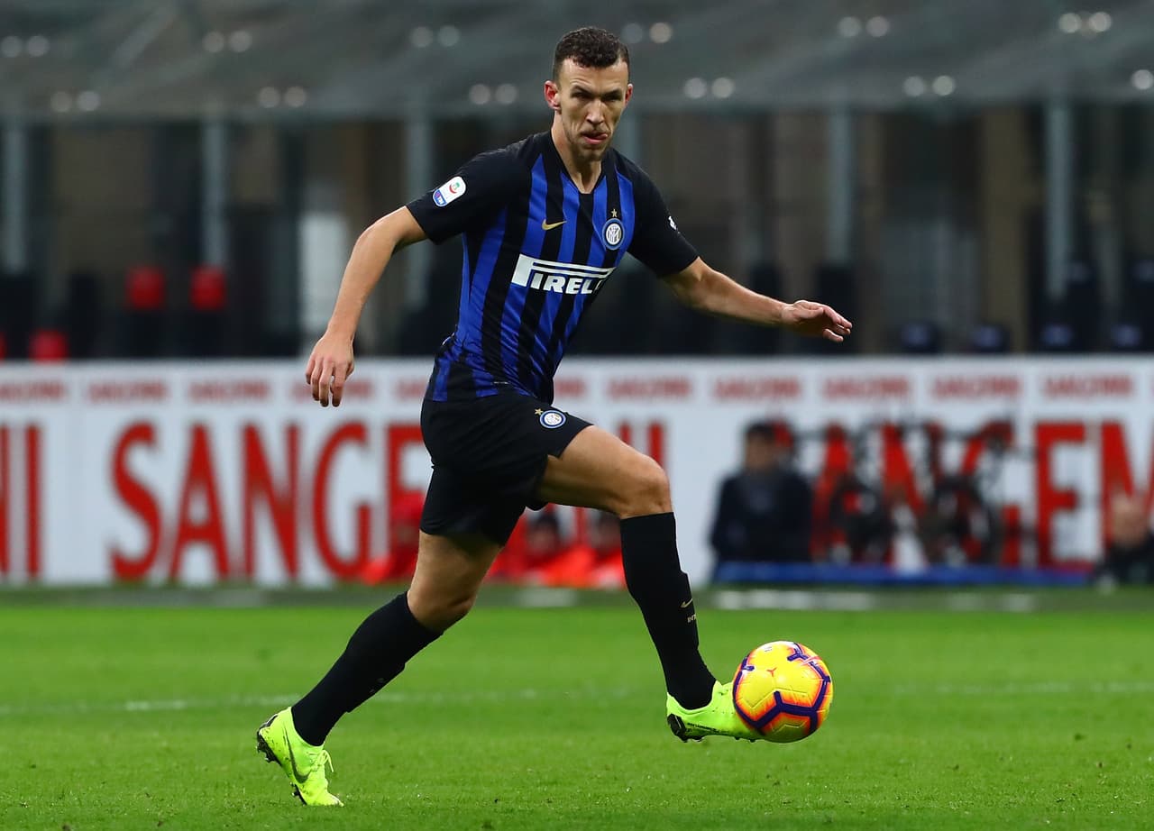 Pero los italianos tienen un 'as' bajo la manga, que incluiría un intercambio con el croata Ivan Perisic, quien también ha llamado la atención de Unai Emery.