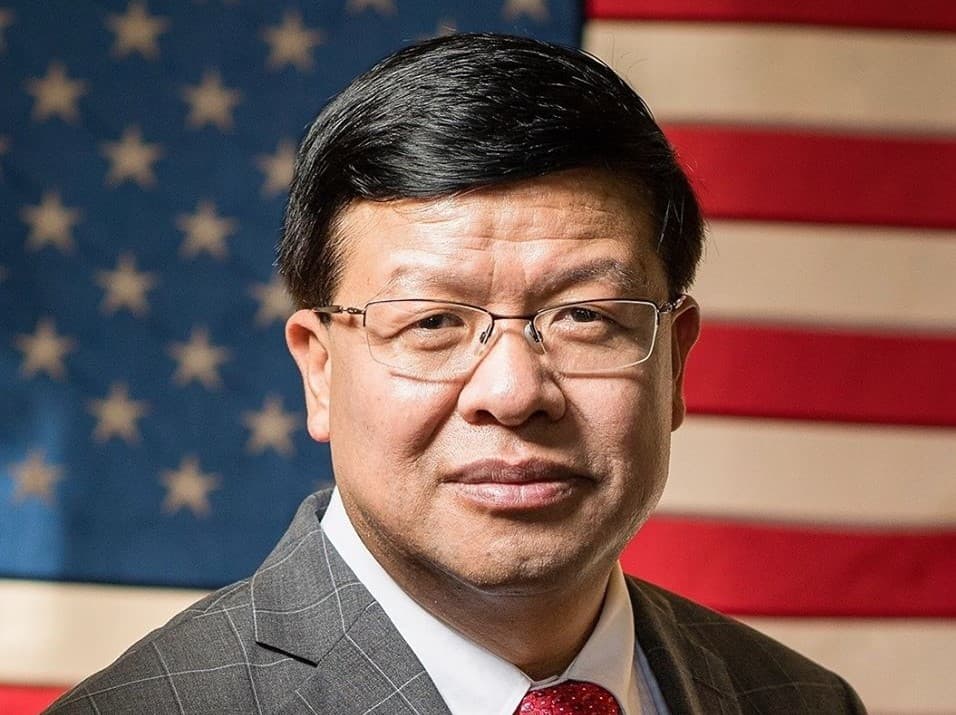 Precandidato al Congreso por Florida demanda para estar en boleta electoral