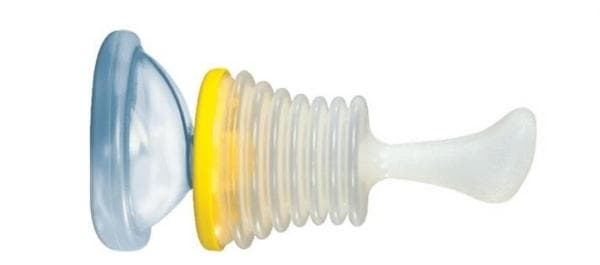 El creador del LifeVac quiso crear una alternativa fácil de usar para cuando las personas no logran hacer la maniobra de Heimlich satisfactoriamente.