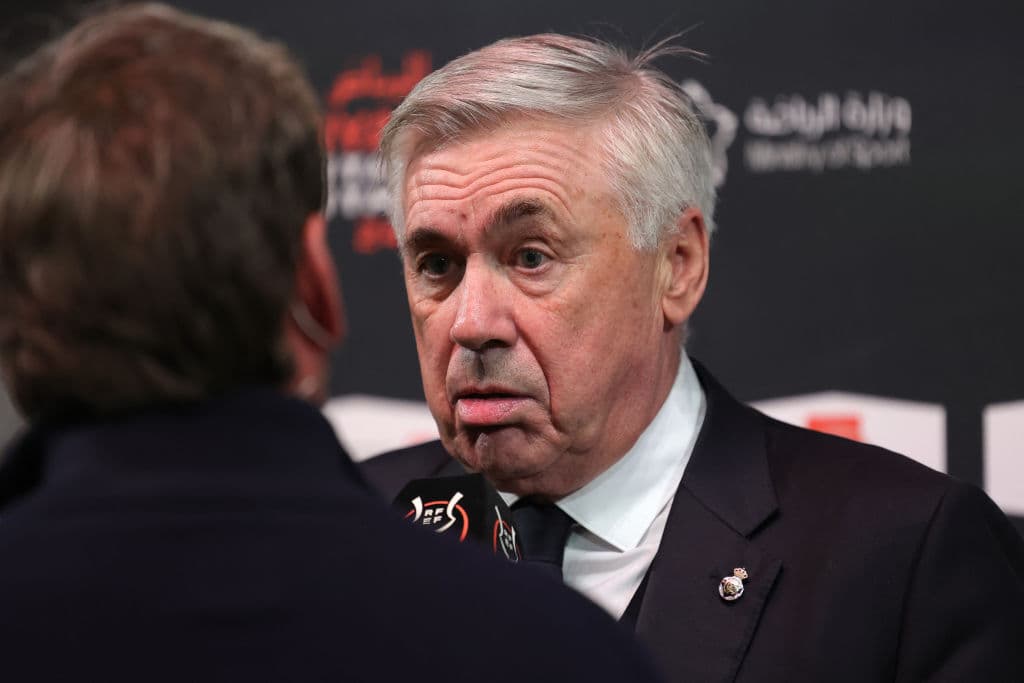 Ancelotti llama la atención a Vinícius y Bellingham por taquito ante Barcelona