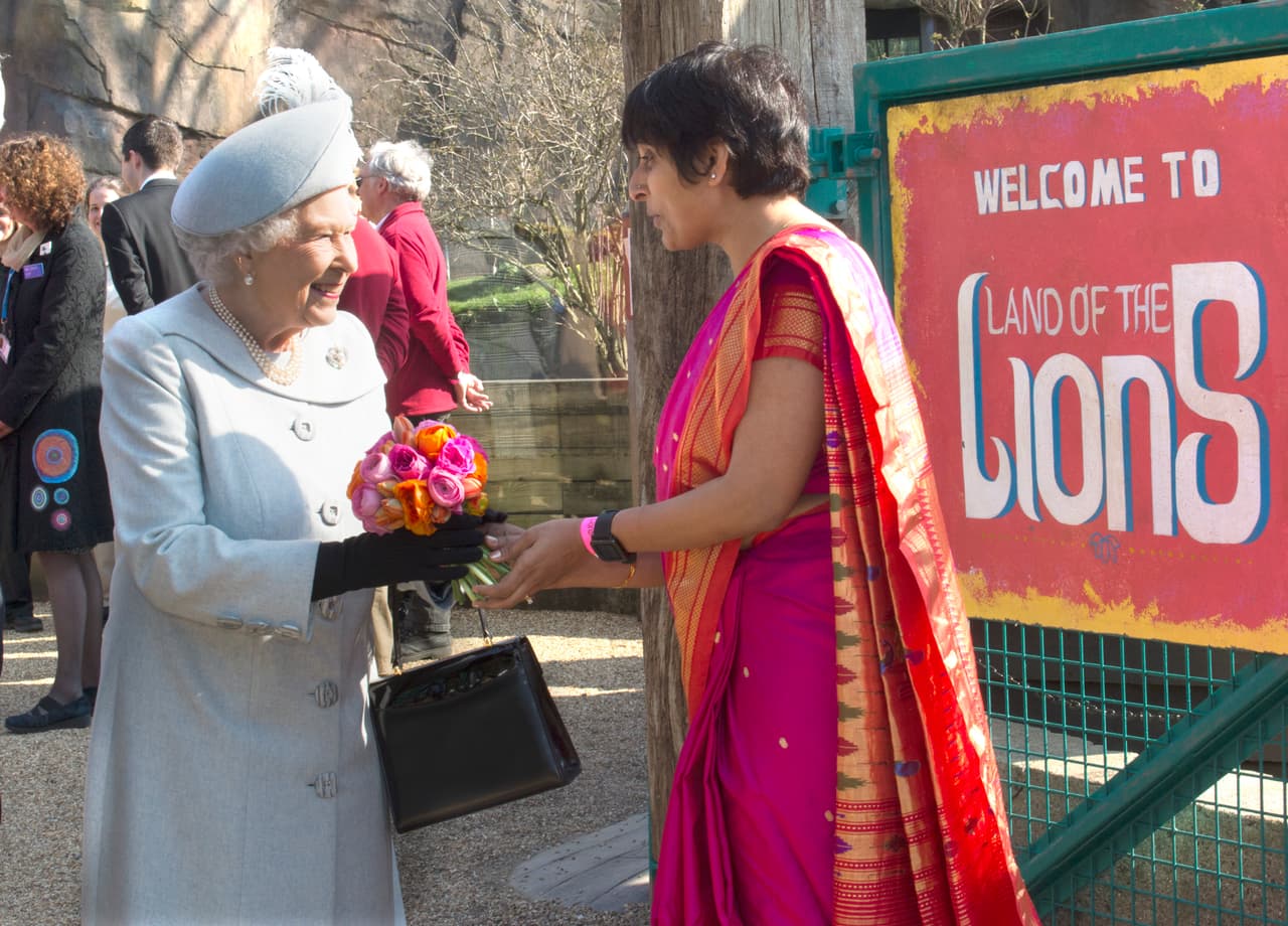 La atracción tiene toques hindúes, como la recreación de una estación de trenes.