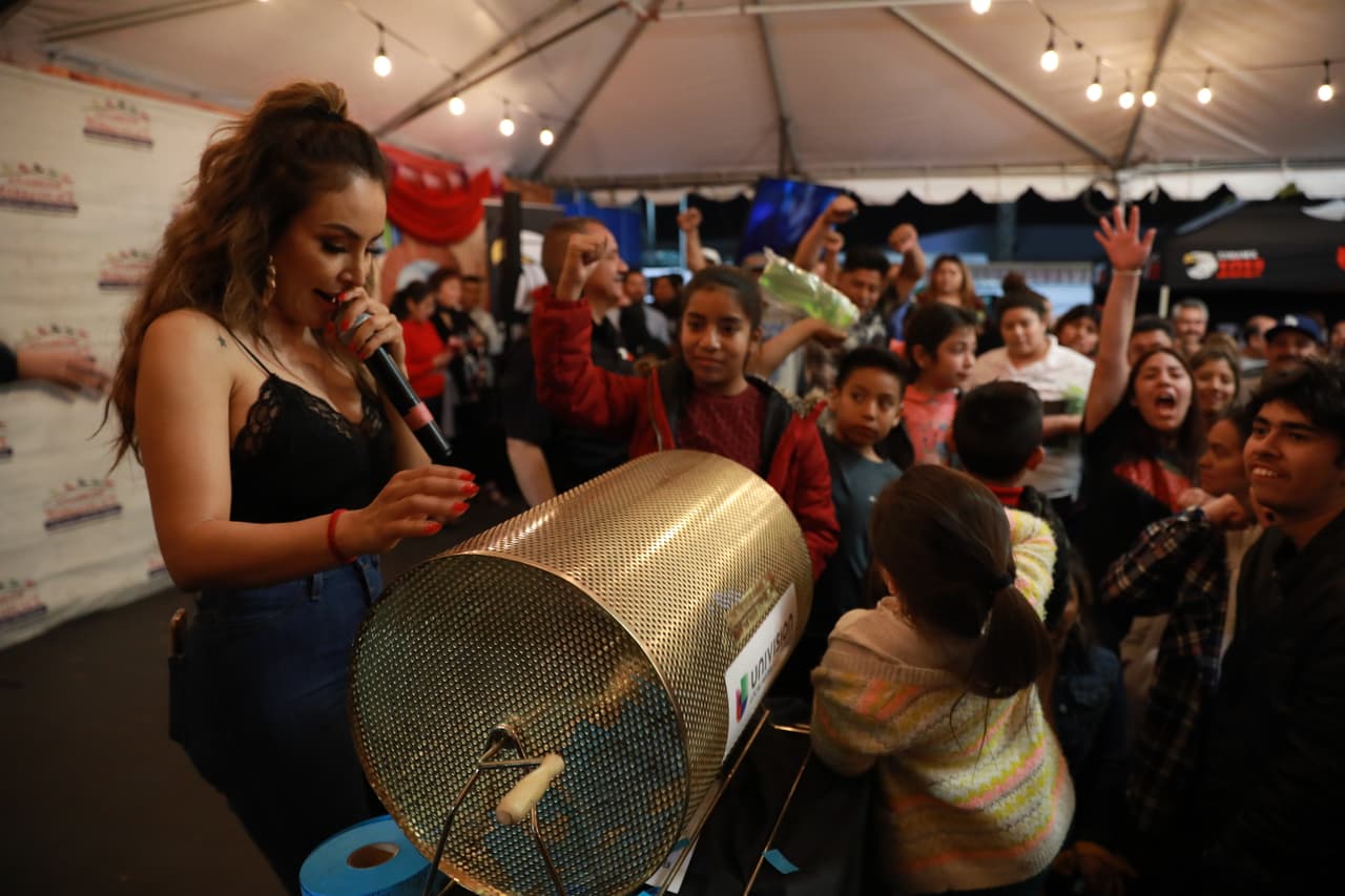 La cita fue en Anaheim Marketplace, al sur de Los Ángeles.