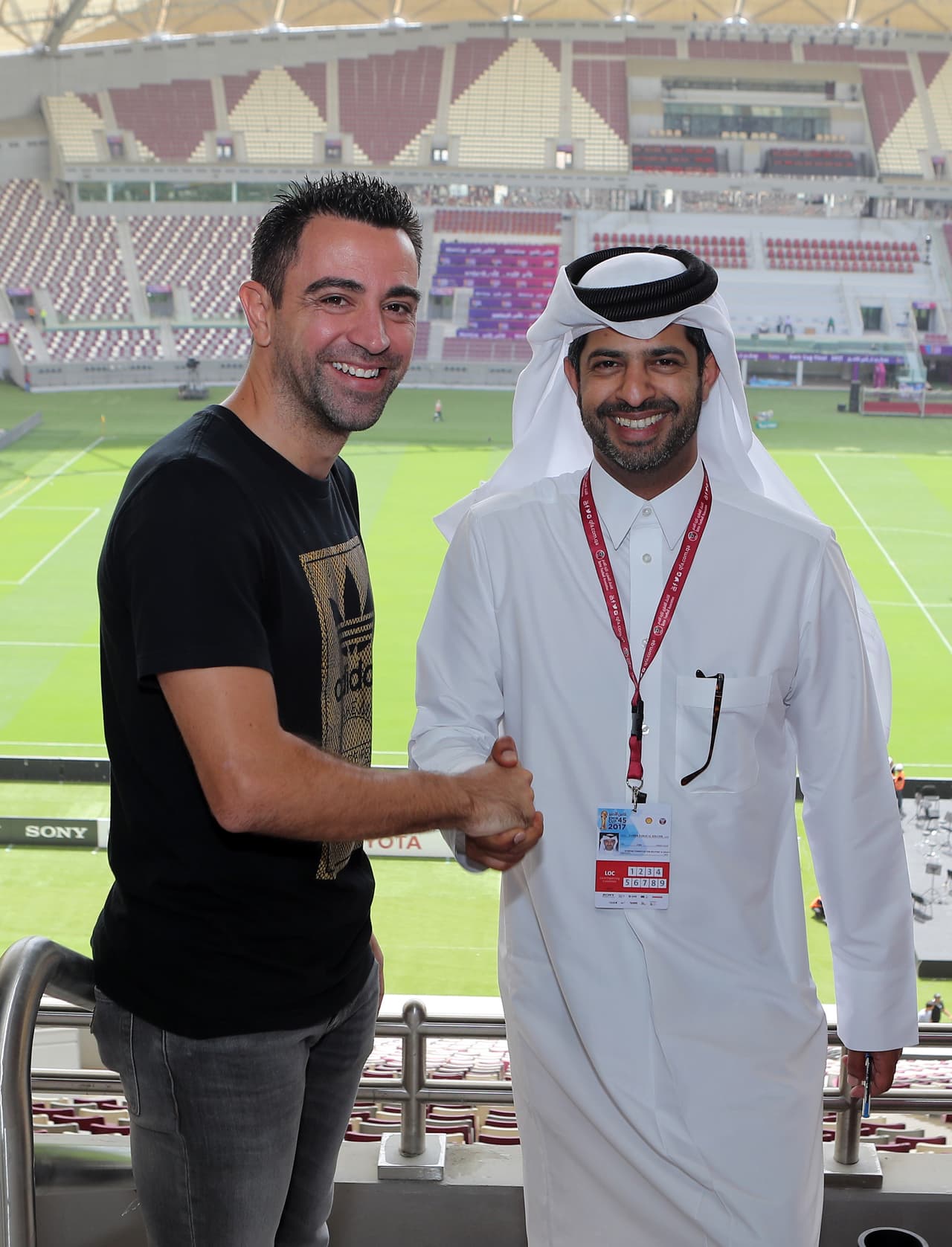 Xavi Hernández juega en el Al-Sadd de Qatar y apadrinó este súper mega estadio.