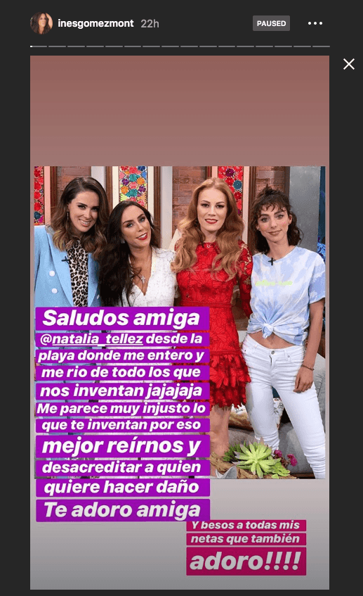 A través de una fotografía en sus historias de Instagram, Inés escribió: "Saludos amiga Natalia Téllez desde la playa donde me entero y me río de todo lo que nos inventan ja ja ja".