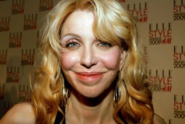 De tener una cara de ángel, terminó así.