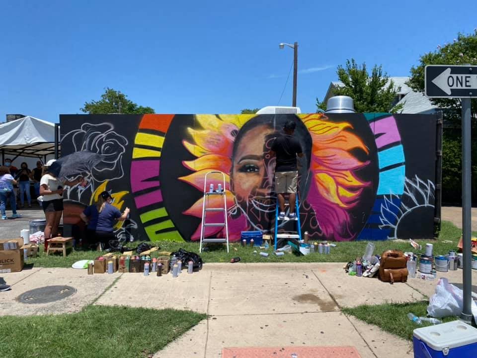 Cecily Aguilar, de 22 años, y Aaron Robinson son sospechosos de la muerte de la joven. Robinson se suicidó cuando las autoridades intentaron interceptarlo.