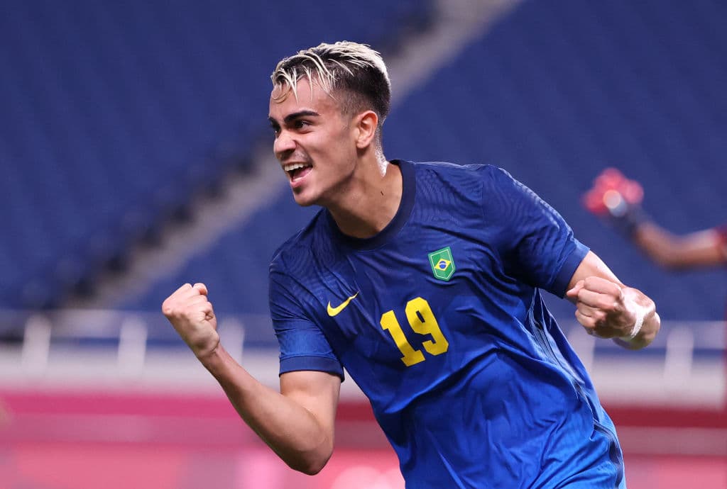 La escuadra brasileña se impuso ante Arabia Saudita con doblete de Richarlison, consiguiendo su pase a Cuartos de Final como primero del Grupo D. Los cariocas jugarán ante Canadá por el pase.