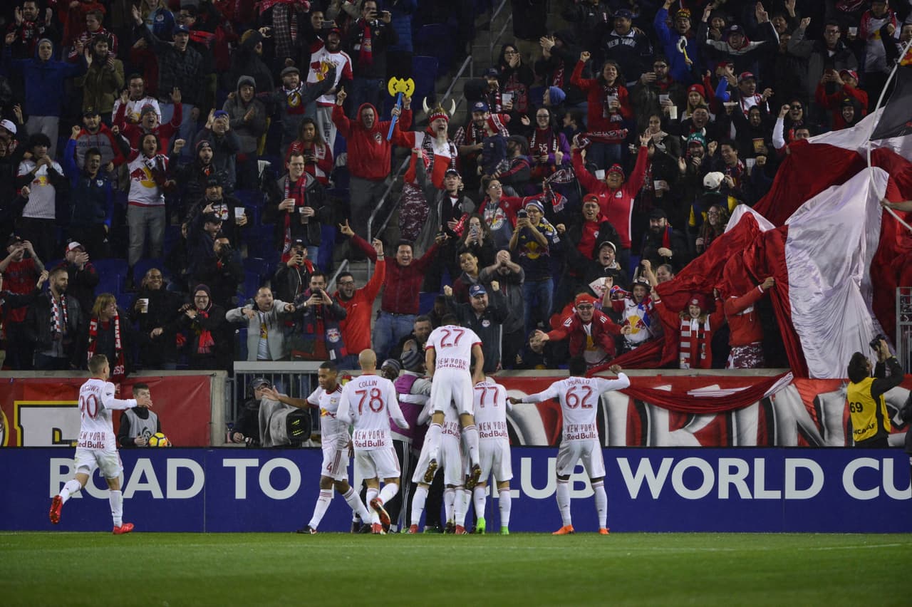 En el minuto 57, Wright-Phillips recortó hacia el área y de pierna derecha para poner el 1-0.
