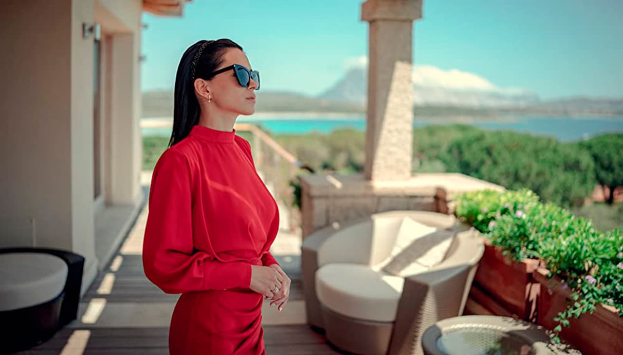 En esta segunda parte, se presentan nuevos personajes, un giro en el romance de Laura y Massimo, además de un intenso drama que te mantendrá al filo del sillón. Si terminaste de ver este reciente estreno y quieres disfrutar de historias similares, te invitamos a conocer los siguientes títulos.