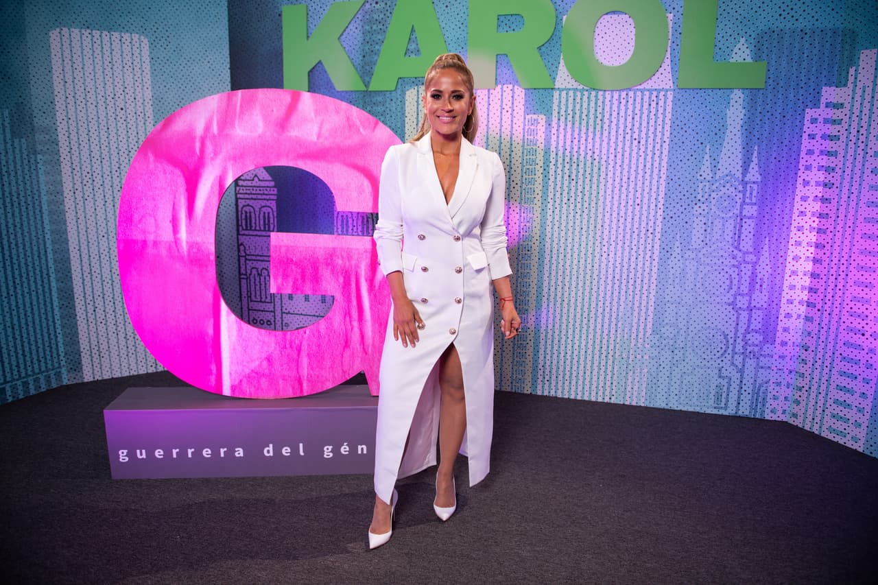 La conductora de Primer Impacto Jackie Guerrido fue maestra de ceremonias del preestreno.