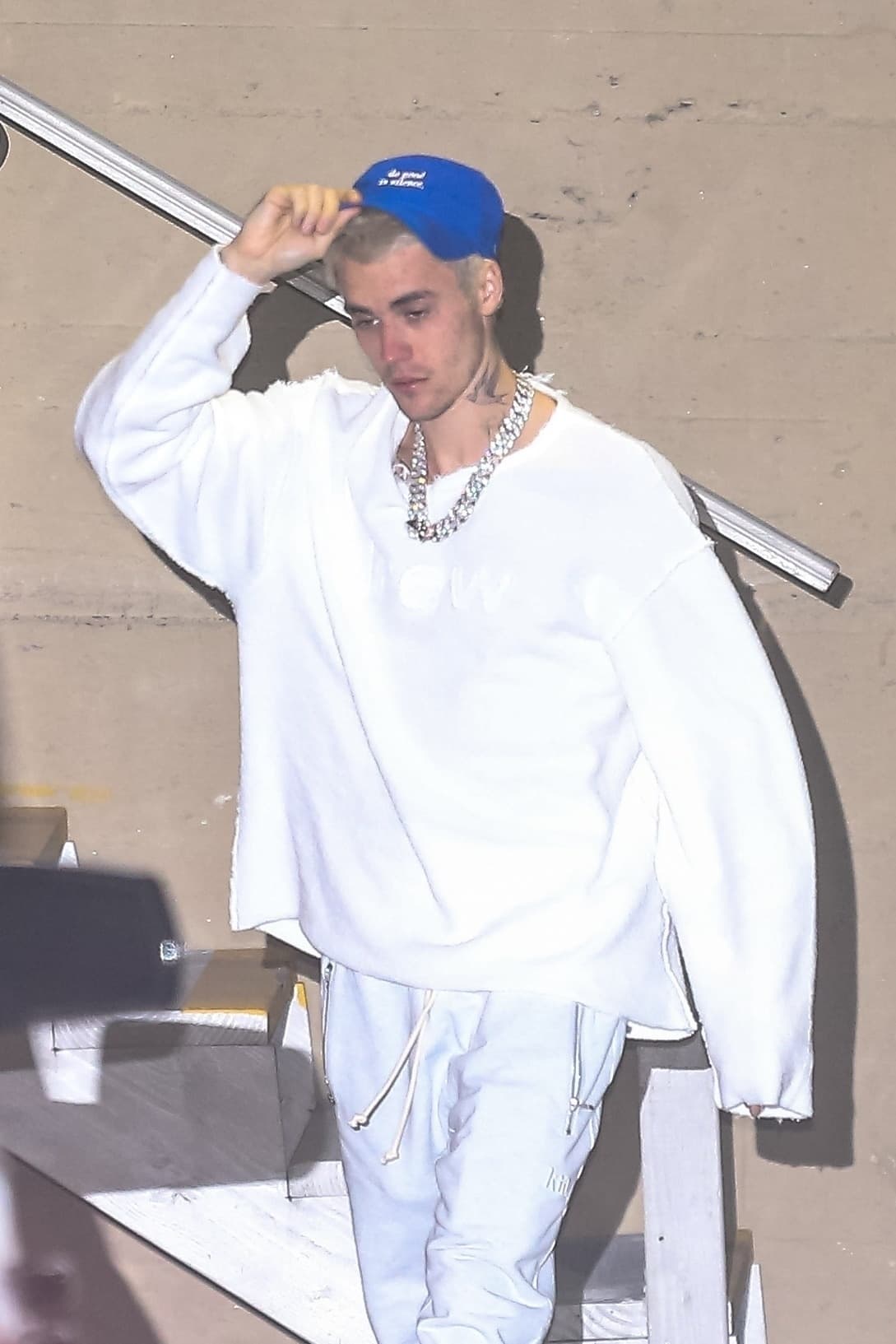 El cantante confesó que, por estos problemas de salud, los dos 
<b><a href="https://www.univision.com/famosos/justin-bieber-en-crisis-este-es-el-recuento-de-una-historia-desbordada-de-cansancio-reencuentros-y-lagrimas-fotos">últimos años</a></b> de su vida han sido complicados.