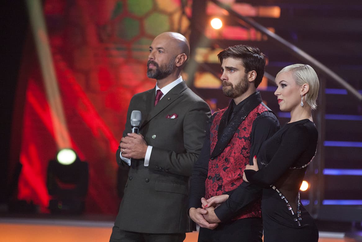 La estrella de la noche fue, sin duda, 
<b><a href="https://www.univision.com/shows/mira-quien-baila/por-una-cabeza-el-tango-que-encumbro-a-santiago-ramundo-video">Santiago Ramundo, quien bailó el tango 'Por una cabeza'</a></b>, de Carlos Gardel. Los jueces quedaron fascinados con la seducción que tuvieron él y su pareja, la bailarina y coreógrafa Emmanuelle Berne.