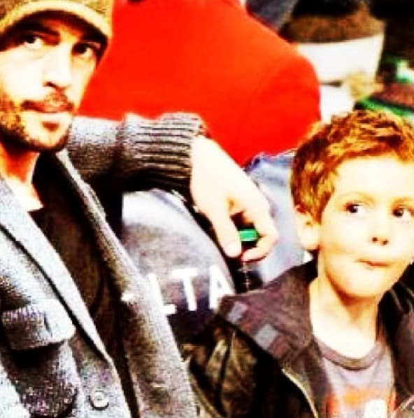 Los dos comparten el gusto por el béisbol y 
<b><a href="http://www.univision.com/temas/william-levy">Levy</a></b> no ha dudado en apoyar a su hijo para que pueda cumplir su sueño de ser un jugador profesional.