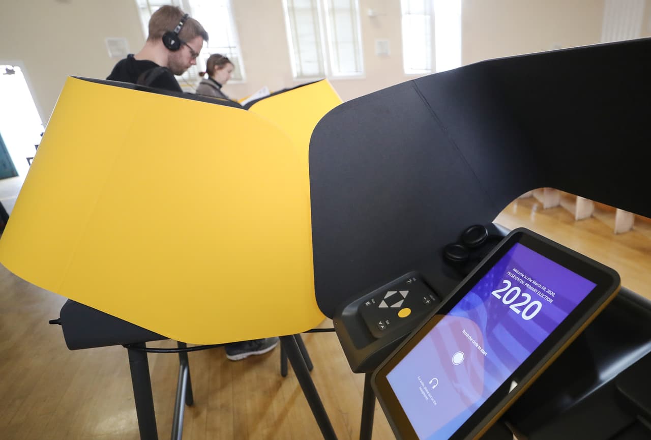 Los demócratas Casten y Underwood de Chicago reportan más dinero que sus rivales republicanos a pocos meses de las elecciones