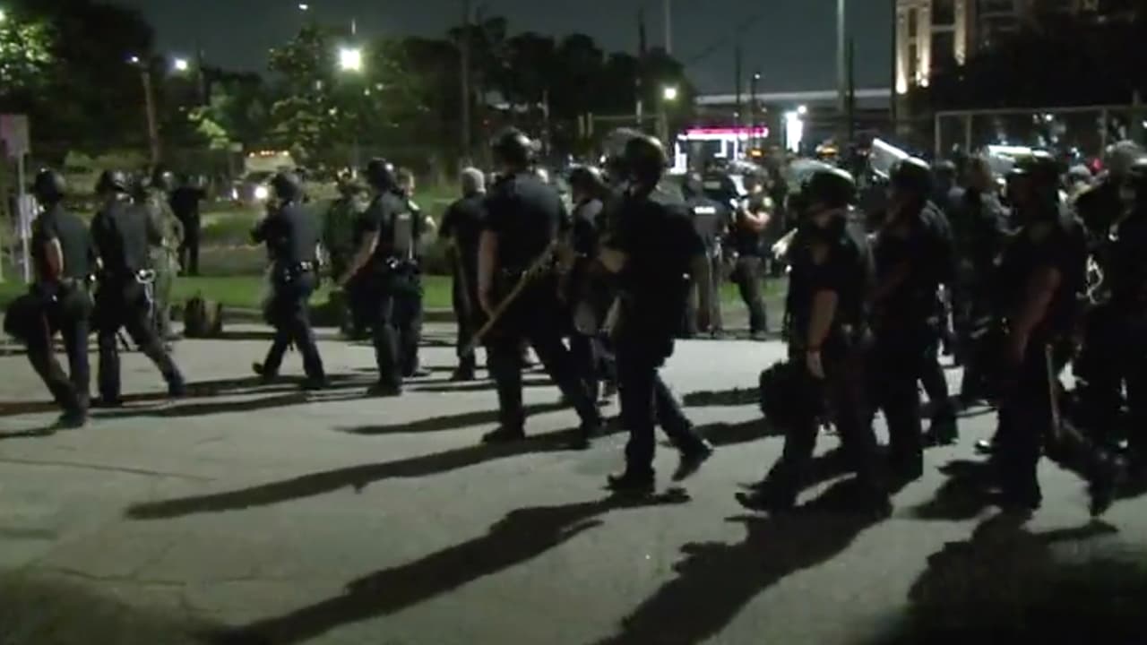 Fue un gran operativo policiaco el que se implementó en el centro de Houston para la seguridad de los participantes en la marcha.