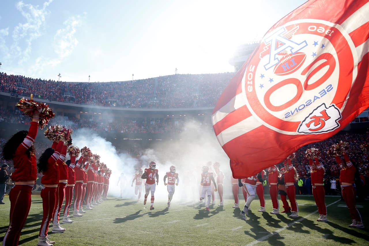 Patrick Mahomes lanzó 3 touchdowns y guía a los Chiefs a su tercer Super Bowl en la historia de la NFL.