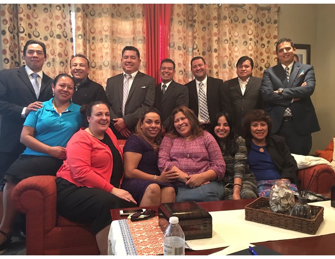 ¿A quién votarán los mormones hispanos en el caucus de Utah?