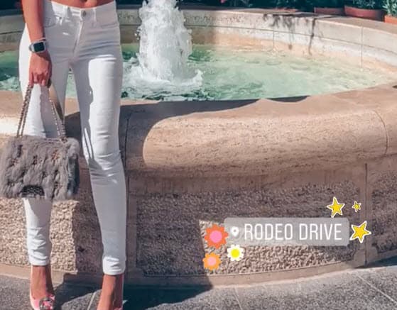 Es igualito al que lleva en las otras dos fotos que publicó el pasado 19 de septiembre.