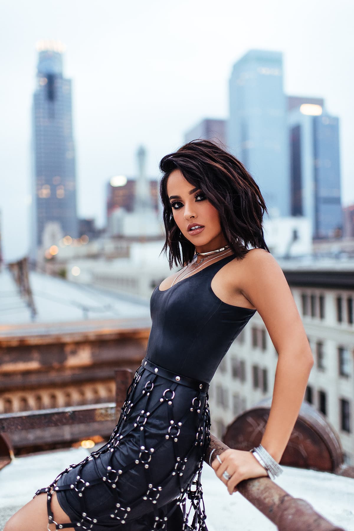 Y la bella Becky G está también confirmada para Latino Mix Live.