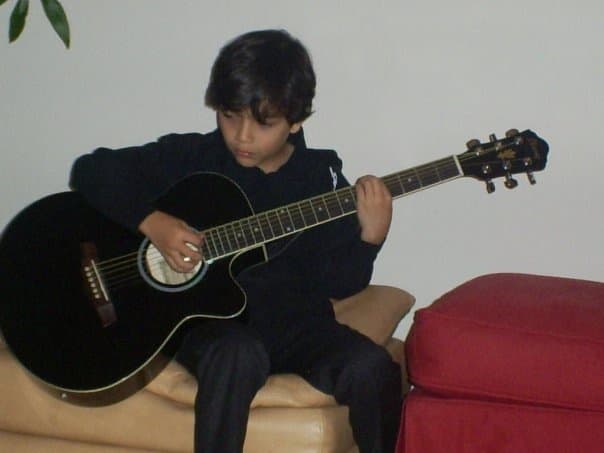 Micke nos robó el corazón durante su audición. Este chico ha pasado la mayor parte del tiempo viajando por todo Estados Unidos.