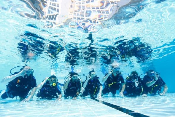 William se dio un alegre chapuzón