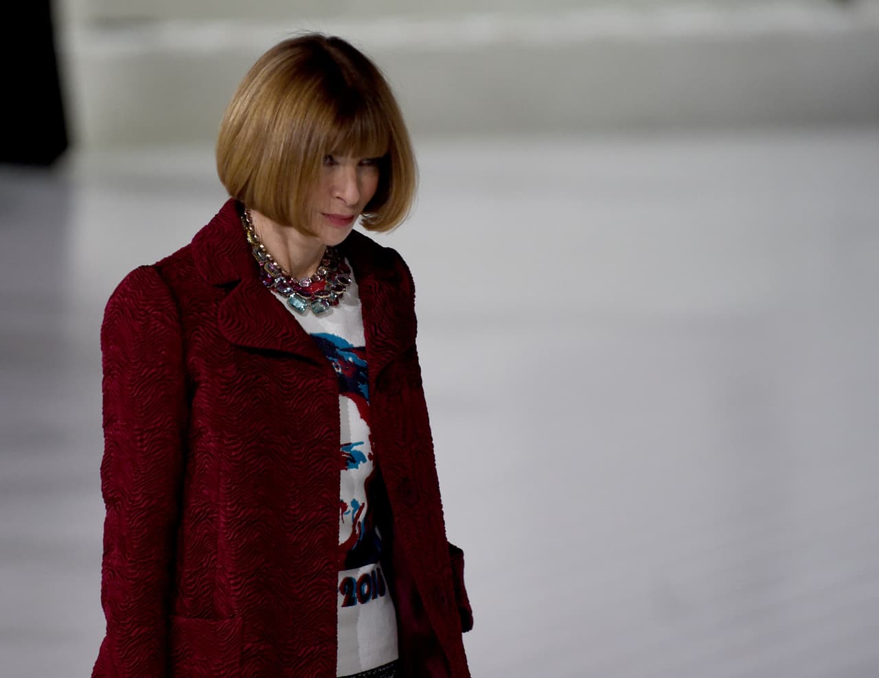 La editora de Vogue Anna Wintour con la camiseta a favor de Hillary.