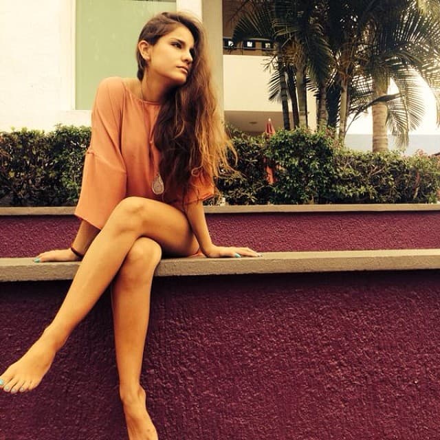 Es más, esta chica podría competir por una corona de belleza.