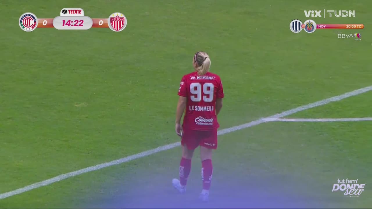 ¡Primer aviso del Toluca! Esférico acaricia la base del poste