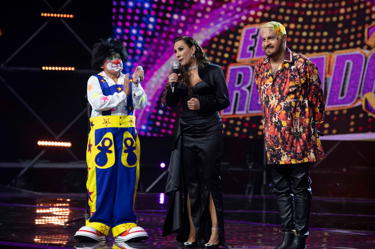 Tras el 'duelo a muerte' los jueces eligieron a 'Chuponcito' como el nuevo campeón de imitación.