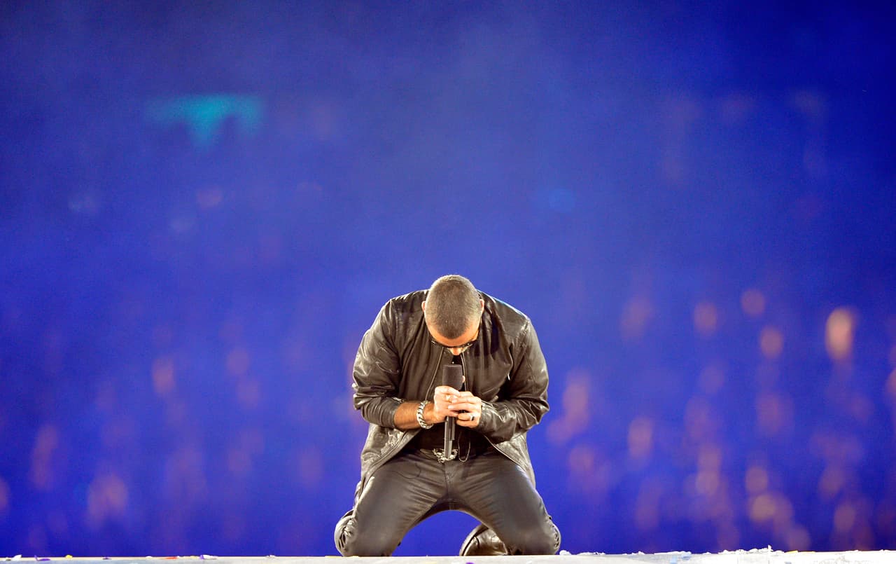 George Michael interpretó un medley de sus éxitos en la ceremonia de clausura de las Olimpiadas 2012, en Londres, Gran Bretaña. Fue su última presentación transmitida en vivo en nivel internacional.