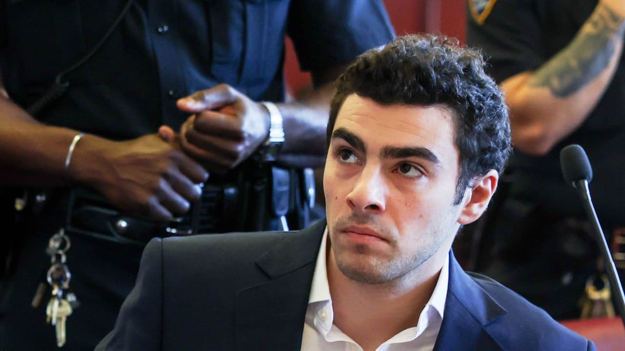 Jueza descarta pena de muerte para Luigi Mangione por el asesinato de CEO de UnitedHealthcare