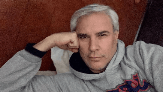 “Simplemente guapísimo”, “Guapo Gerardo”, “Estás hermoso” y “Qué guapo”, fueron algunos de los cariñosos mensajes que usuarios de Internet dejaron en la caja de comentarios.