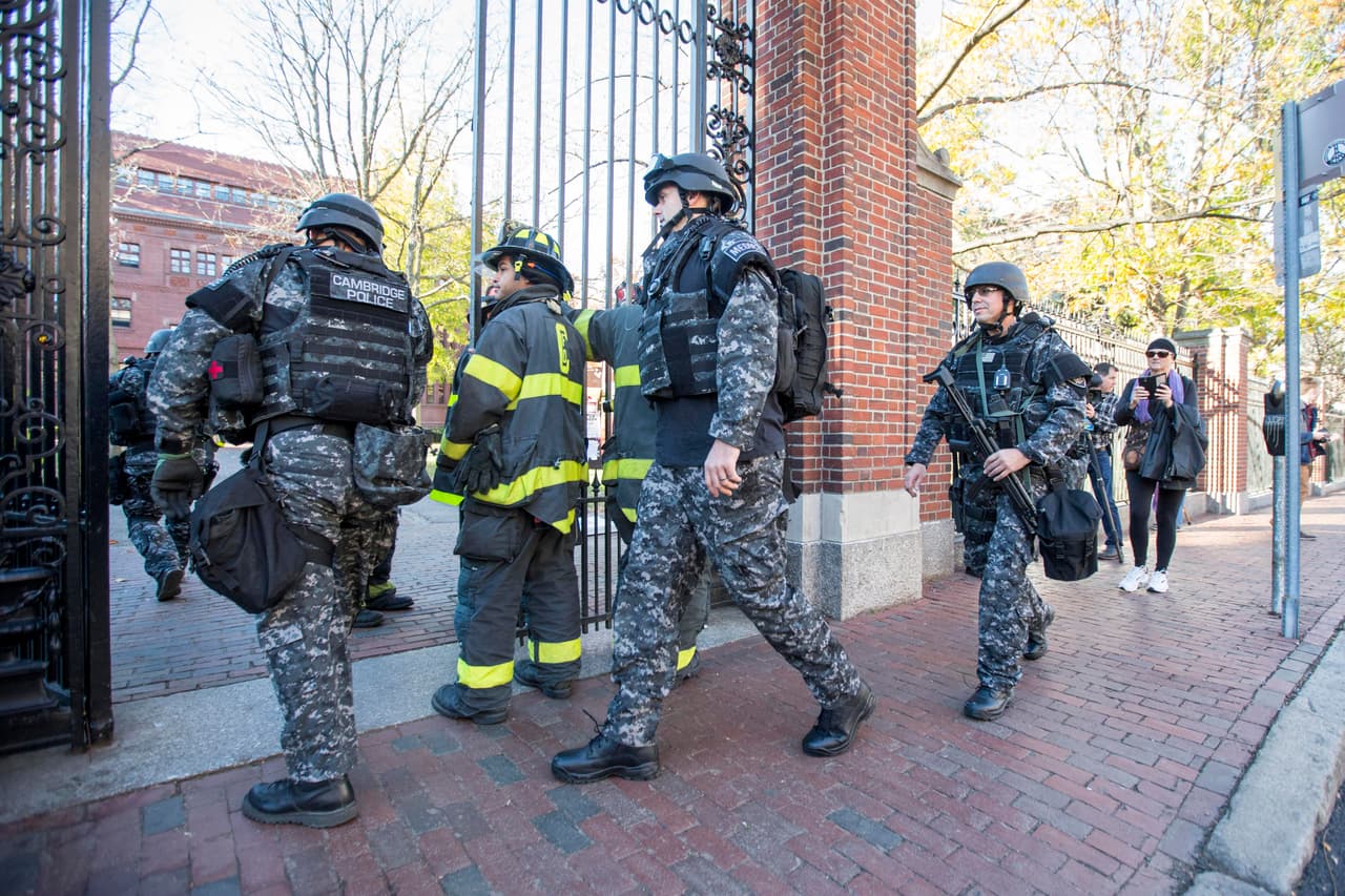 Harvard reabre edificios evacuados tras falsa amenaza de bomba