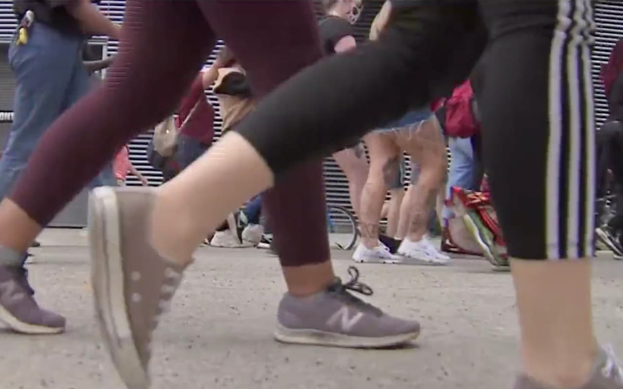Los manifestantes recorrieron todo el centro de la ciudad exponiendo su sentir ante los hechos.
