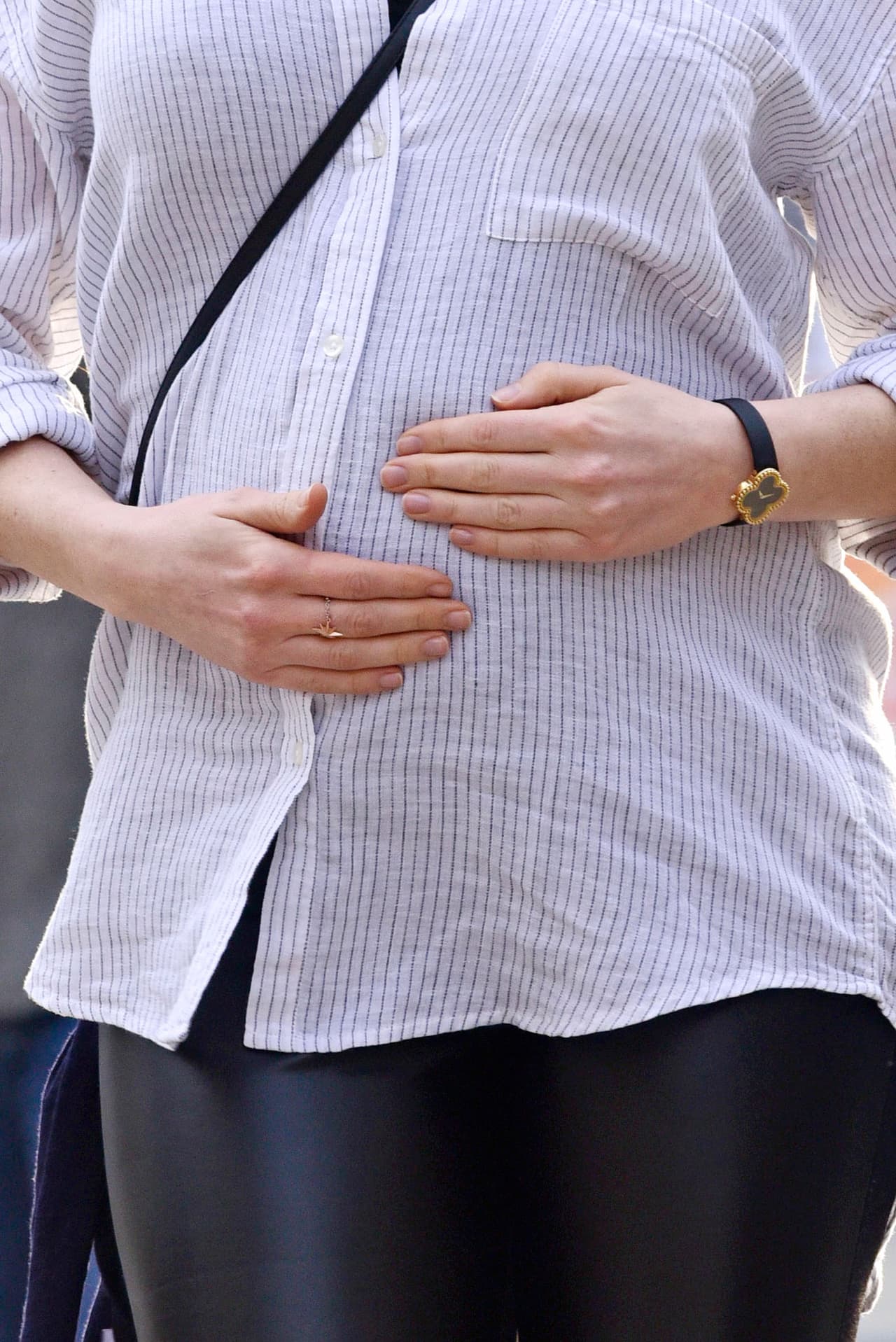 Su barriguita ya está creciendo.