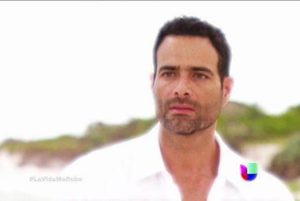 Después de unos segundos de angustia, descubrimos que 'José Luis' se sacrificó y murió para reencontrarse con su gran amor.