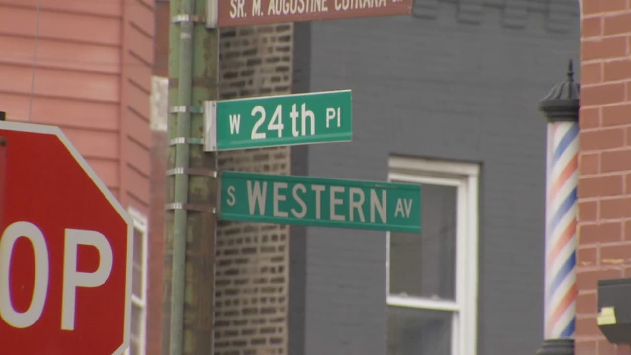 El cuerpo, según se sabe, 
<b>fue encontrado en un carrito de compras, con las manos atadas y envuelto en una sábana. </b>Además, se encontraba en 
<b>avanzado estado de descomposición. </b>