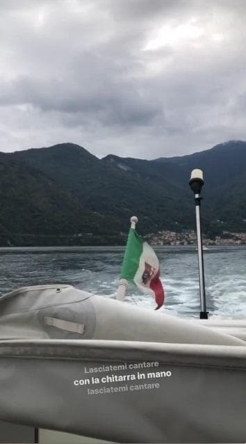 Desde el pasado jueves 19 ha estado ausente en el show, ya que se encuentra de viaje por Italia con su novio. Recientemente, Karla Martínez afirmó que esta vez acudió al país europeo para ver detalles de la esperada boda.