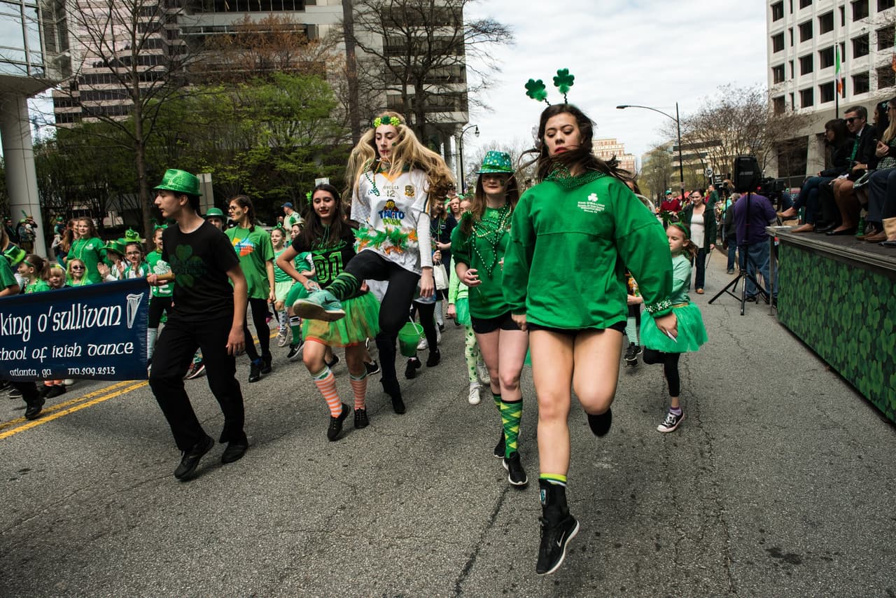 Para la edición 2023, los participantes podrán participar antes del desfile en
<b><a href="https://atlantastpats.com/events/">una carrera 5K</a></b>, que ofrecerá premios.