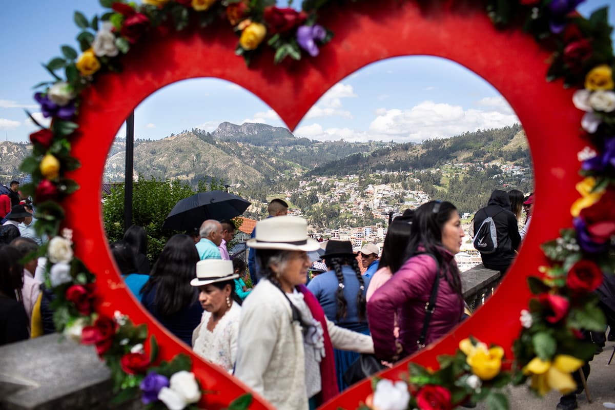 Los devotos de la Virgen de la Nube inician el año con la romería en su honor. Las personas empiezan a llegar desde el 28 de diciembre.