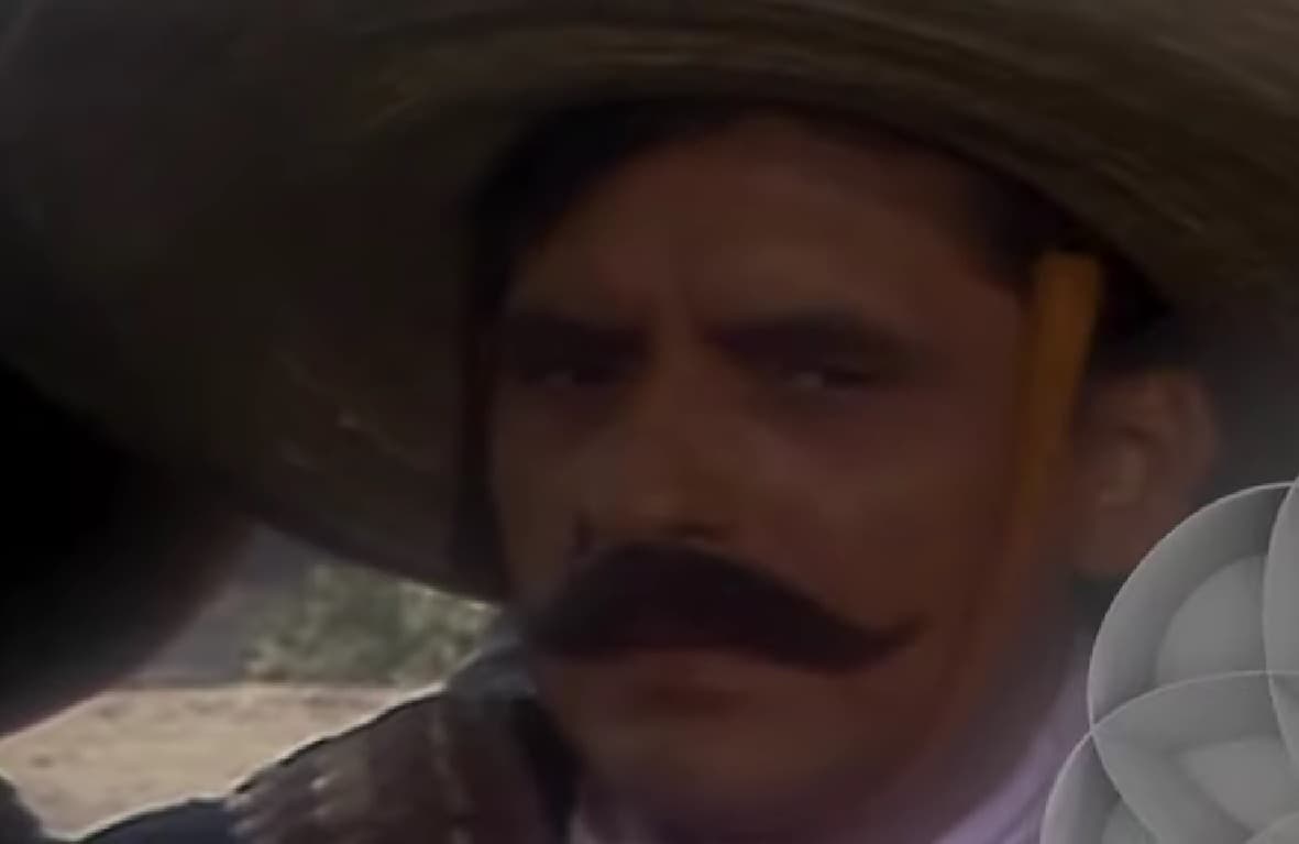 En 1987, Manuel Ojeda personificó en el melodrama ‘Senda de gloria’ al héroe de la Revolución mexicana, Emiliano Zapata.