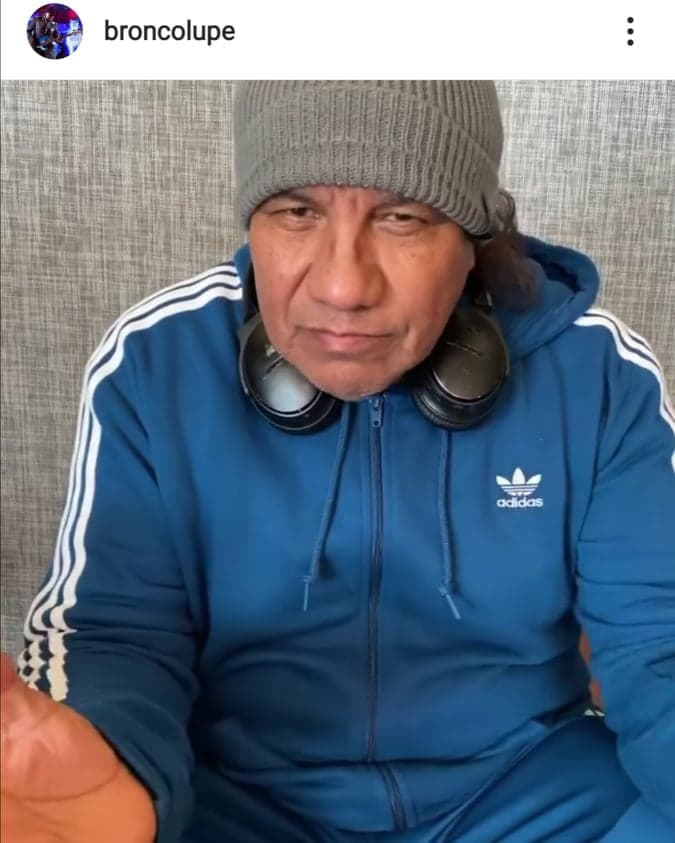 En aquella ocasión, Lupe Esparza publicó un video en
<b><a href="https://www.instagram.com/broncolupe/" target="_blank"> Instagram</a></b> expresando la tristeza por lo ocurrido y al mismo tiempo agradeciendo que "hayan respetado la vida de sus empleados".