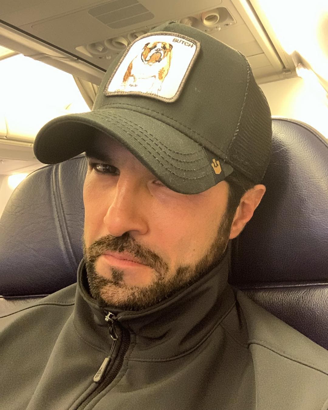 "Lo canalicé de una forma positiva, yo sé que no fue con dolo, al contrario, entonces yo aprovecho para hablar con Cruz y decirle: 'Cruz, pues muchas felicidades, mi hija está contigo, va a estar con ustedes, nada más quiero que sepas que siempre va a estar ahí su papá, detrás de ella'".